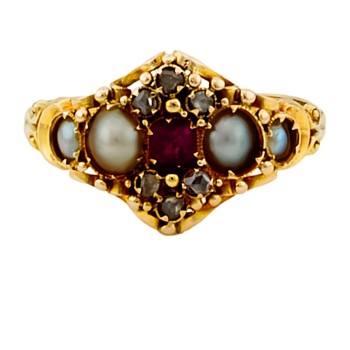 18ct gold Vintage Birmingham 1937 Cluster Ring size L